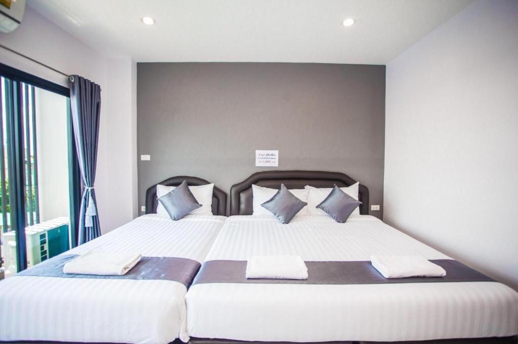 The Bed Hotel Пхітсанулок Екстер'єр фото
